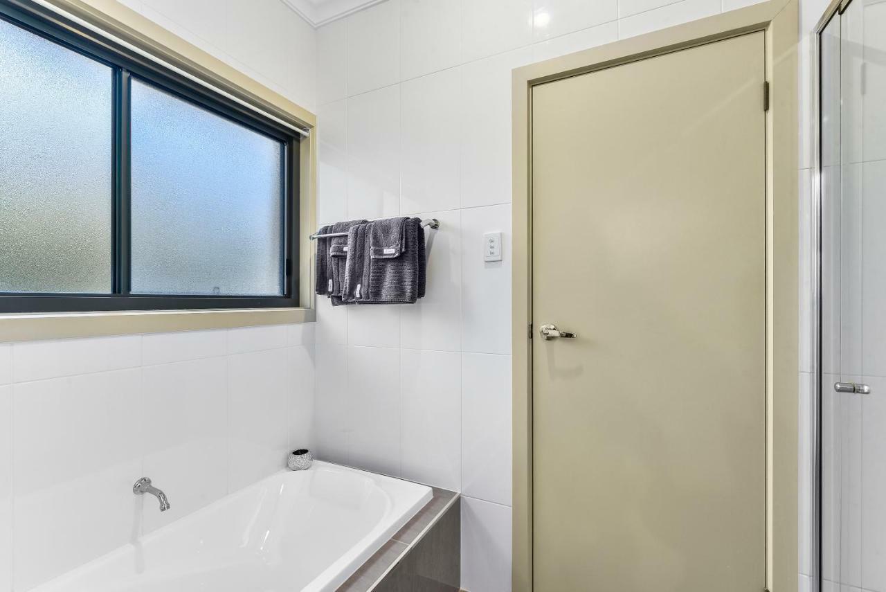 Accommodation On Lansell 2 مونت غامبير المظهر الخارجي الصورة